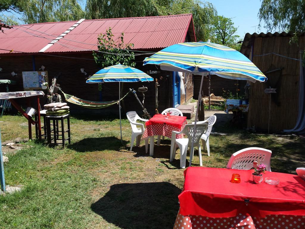 Casa Delta 106 Hotell Sfântu Gheorghe Exteriör bild